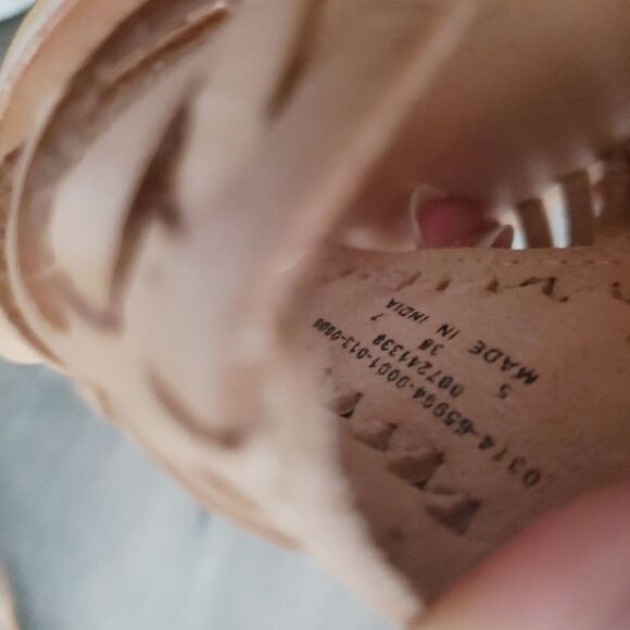 NEW Urban Outfitters Women's Sandals Size 7 Brown Leather Huarache Flats - Picture 7 of 9